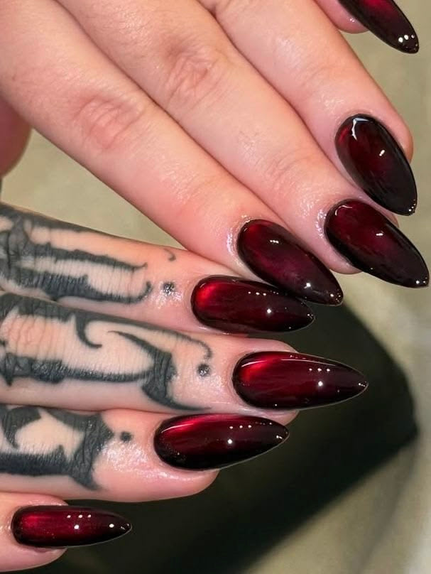 Vampy Cat Eye